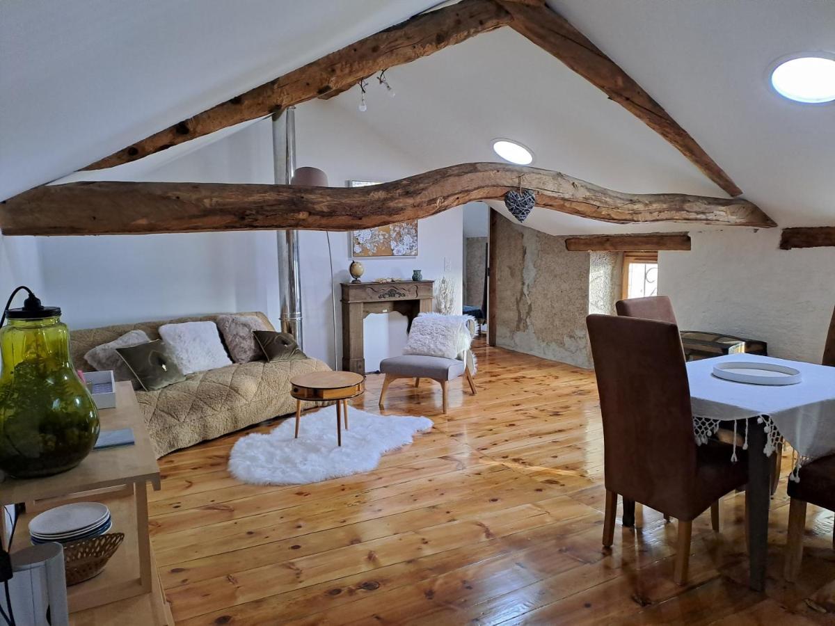Le Grenier Des Moineaux Bed and Breakfast Font-Romeu-Odeillo-Via Exteriör bild