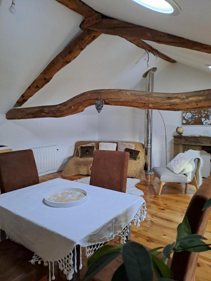 Le Grenier Des Moineaux Bed and Breakfast Font-Romeu-Odeillo-Via Exteriör bild