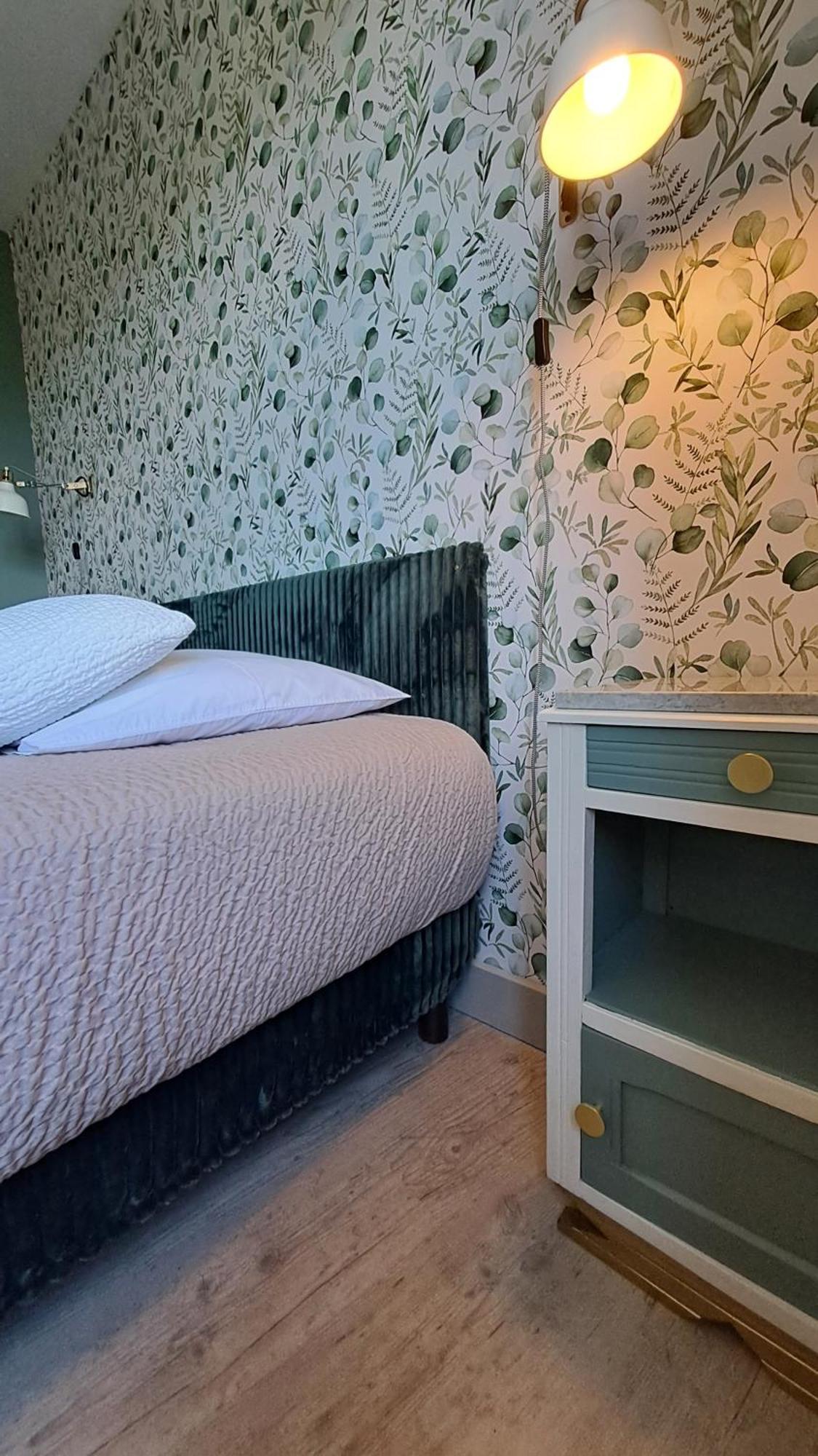 Le Grenier Des Moineaux Bed and Breakfast Font-Romeu-Odeillo-Via Rum bild